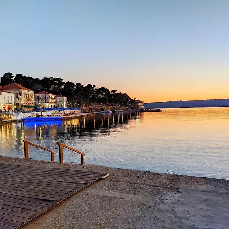 Navarino's View Apartment Pylos